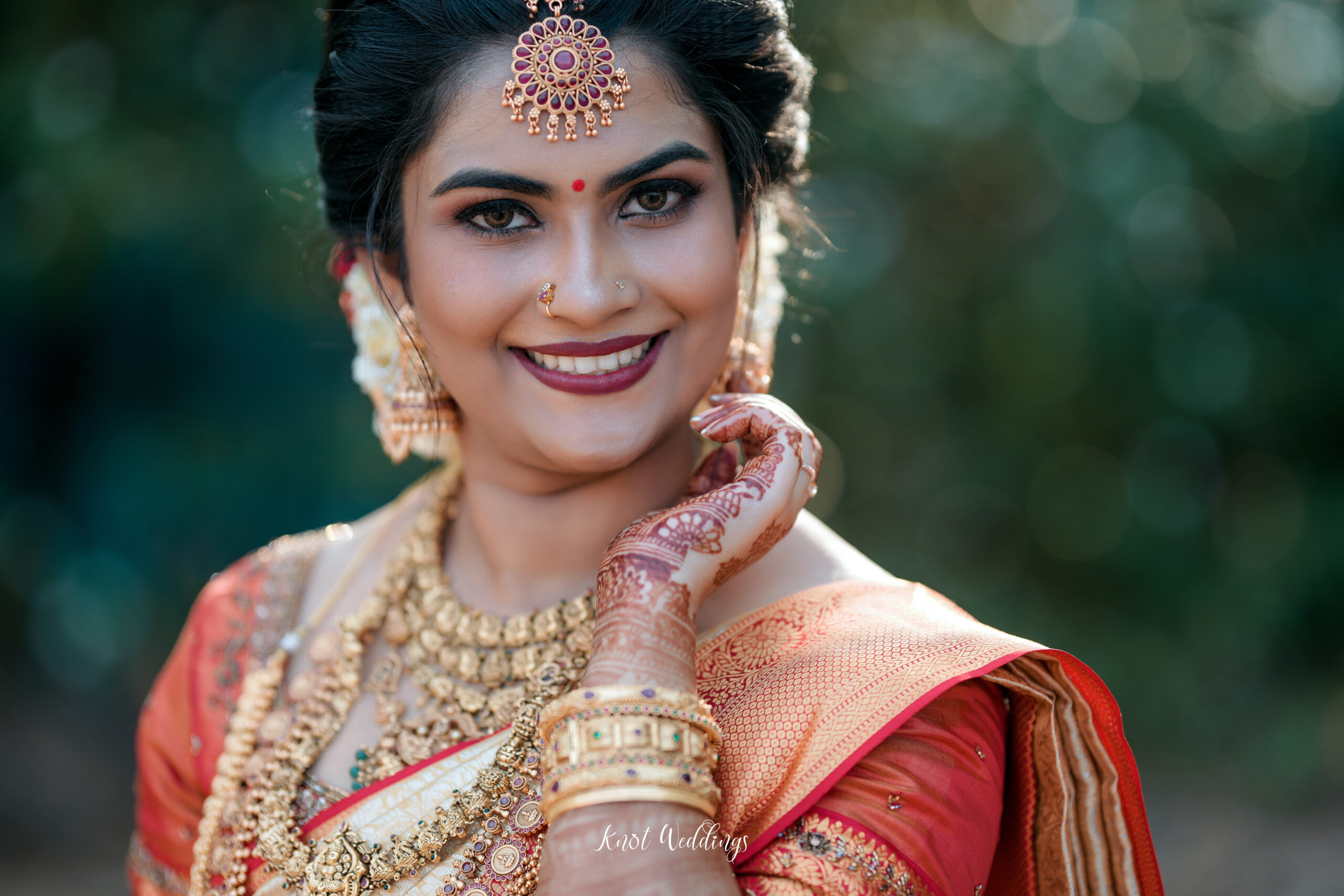 Knot wedding studio bridal look